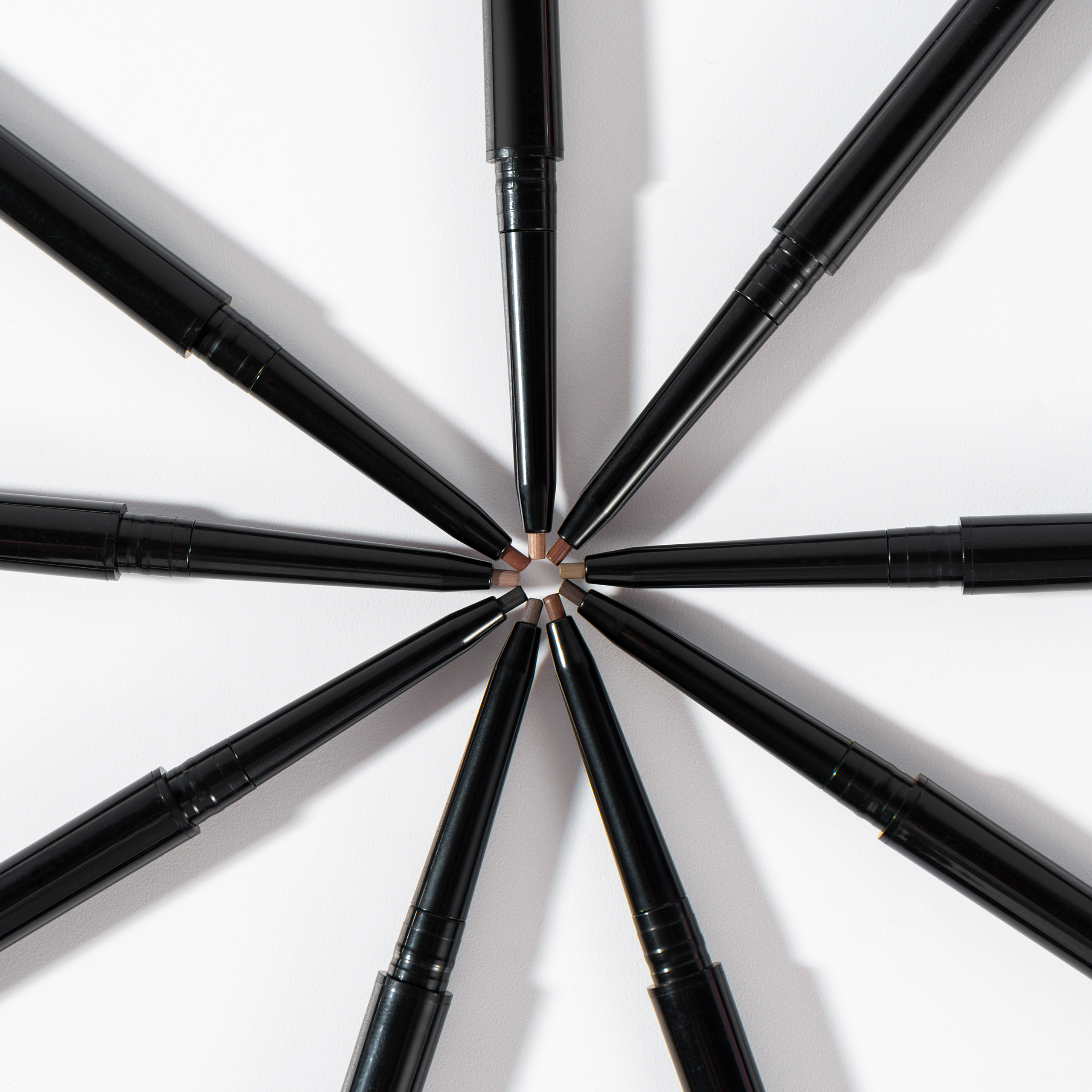 Defining Brow Pencil - Image 12
